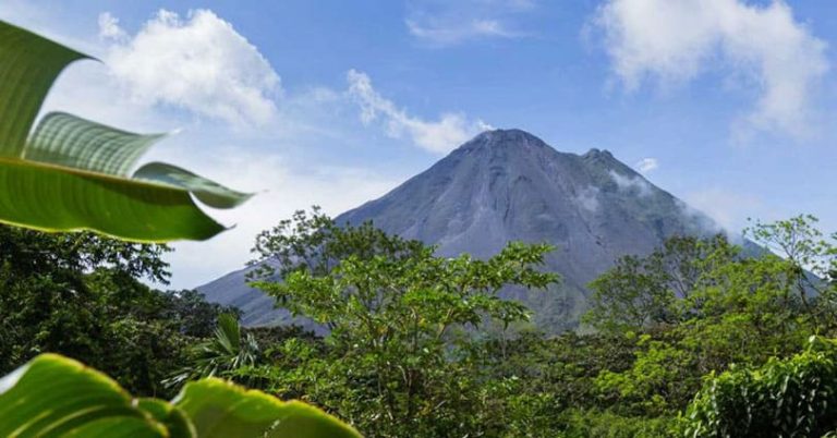 noticias-arenal-volcano